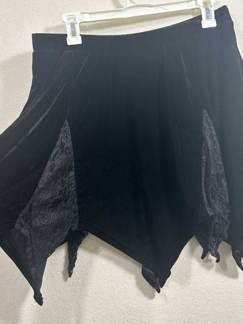 Killstar Velvet and Lace Black Skirt XL - Picture 2 of 10